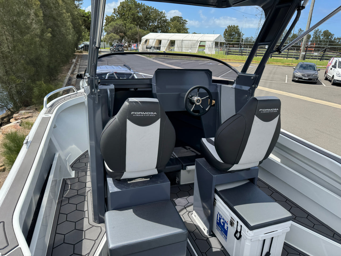 Formosa SRT 635 Centre Cabin